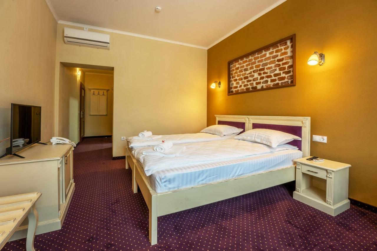 Hotel Princessophie Сігішоара Екстер'єр фото
