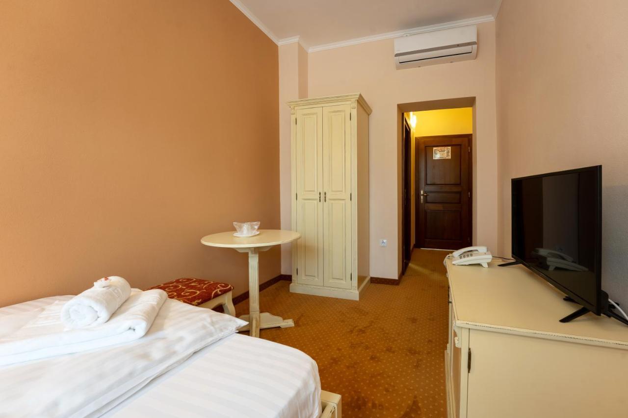 Hotel Princessophie Сігішоара Екстер'єр фото
