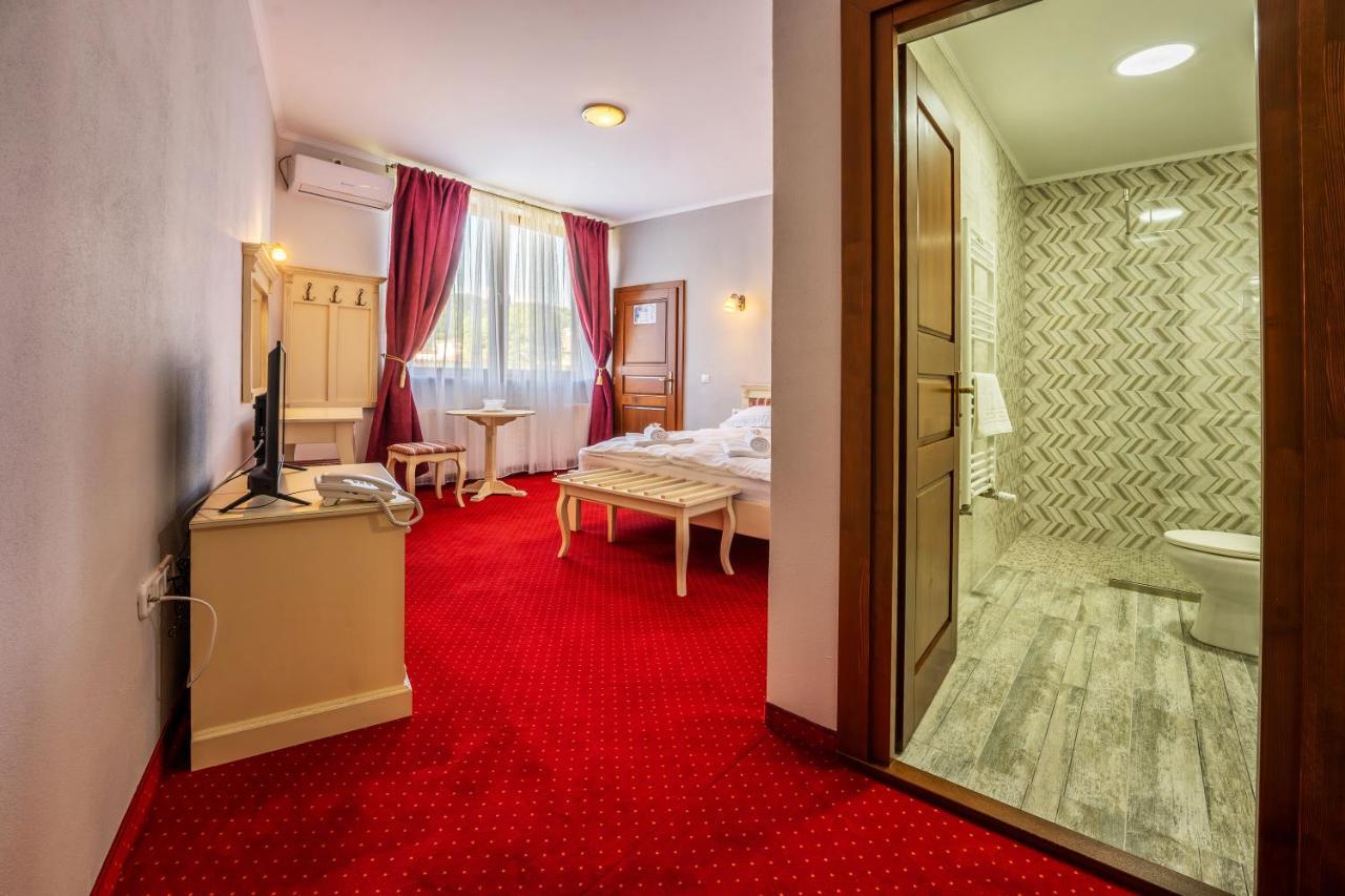 Hotel Princessophie Сігішоара Екстер'єр фото