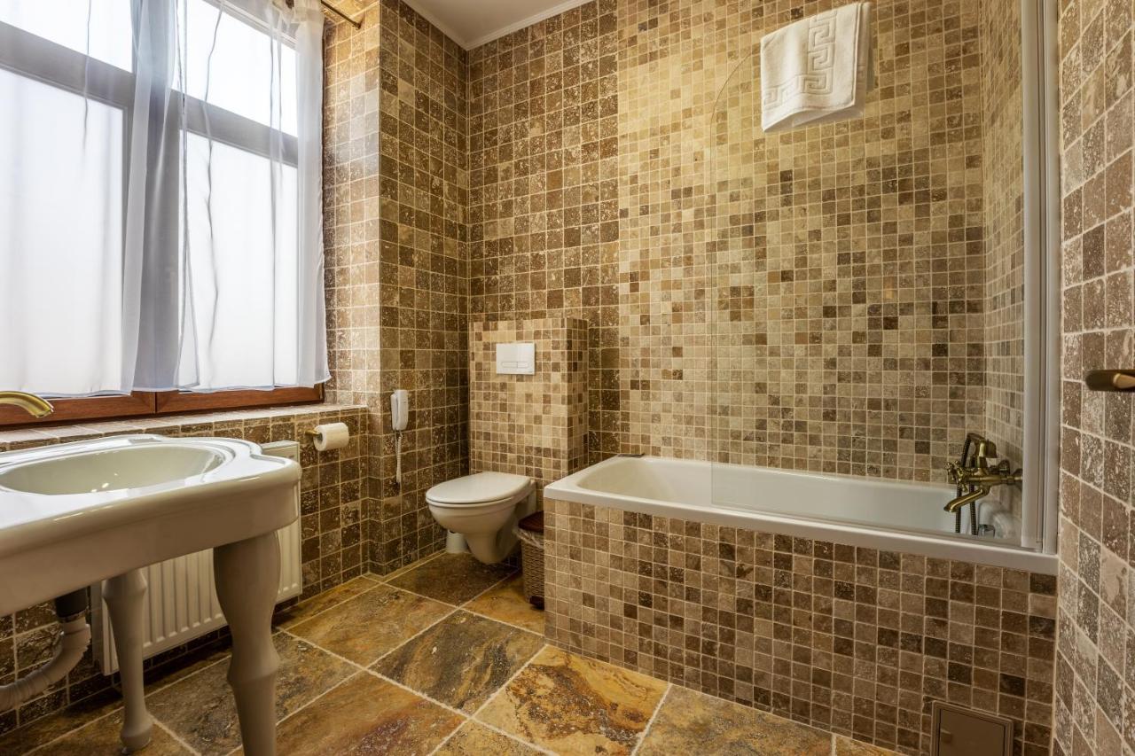 Hotel Princessophie Сігішоара Екстер'єр фото
