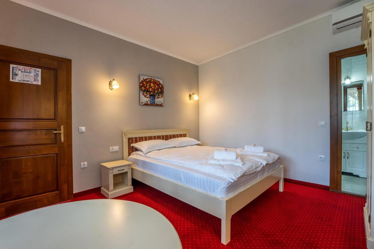 Hotel Princessophie Сігішоара Екстер'єр фото
