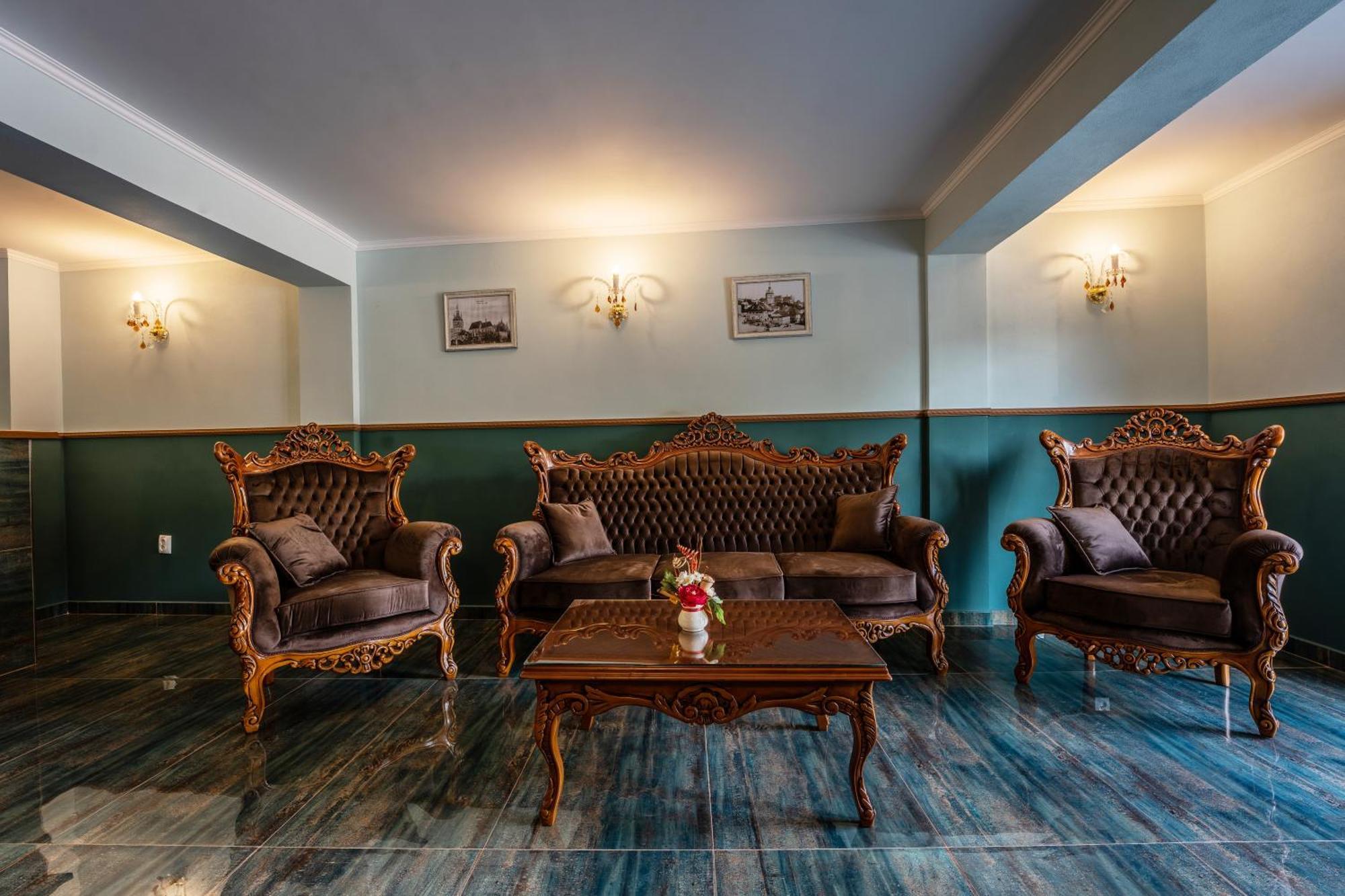 Hotel Princessophie Сігішоара Екстер'єр фото